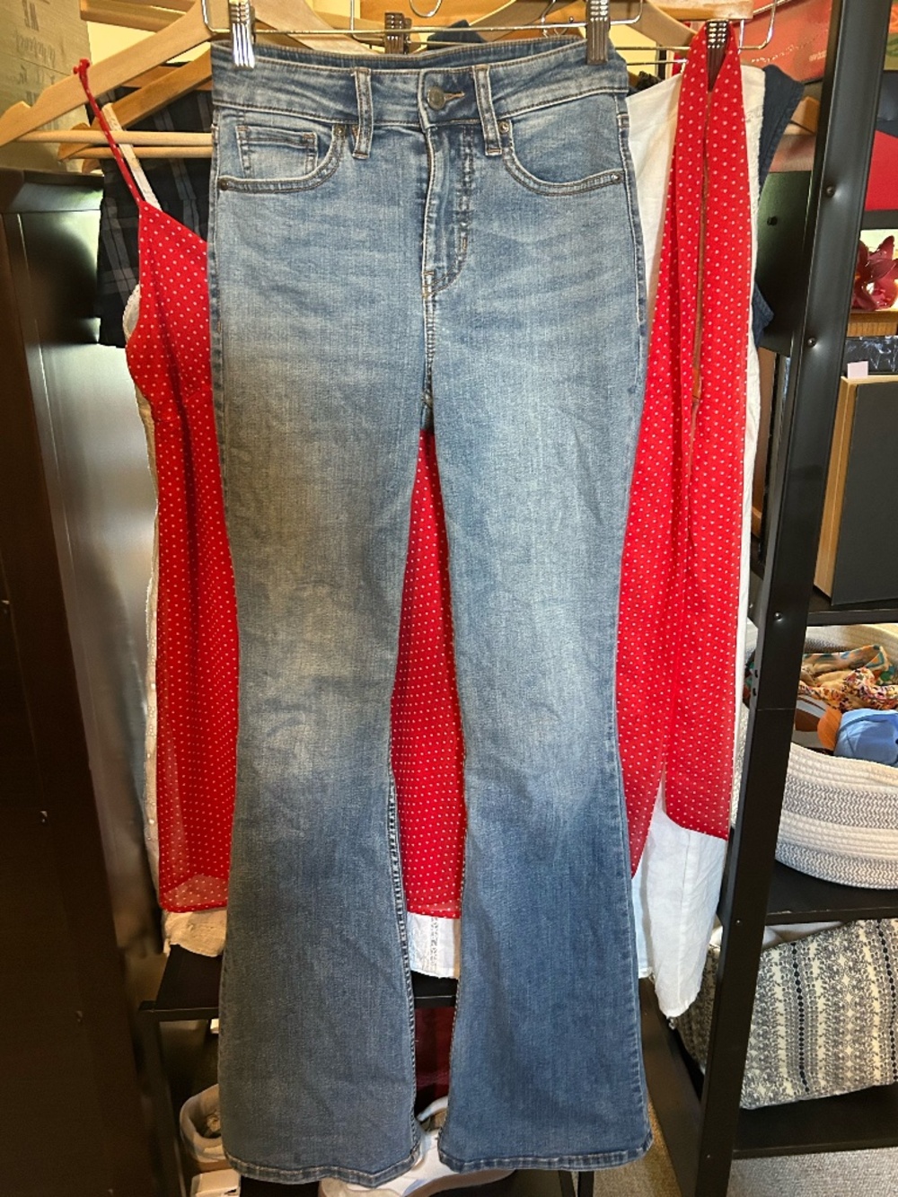 Shyanne Bootcut/Flare Jeans in medium wash - Picture 4 of 4